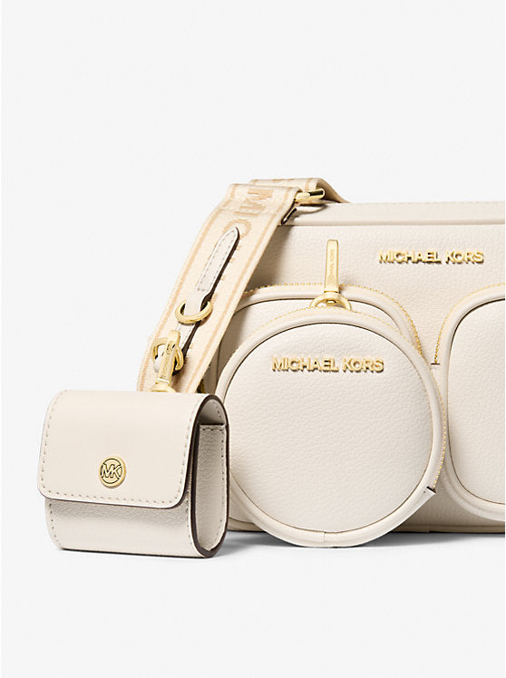 Jet Set Travel Medium Leather Messenger Bag