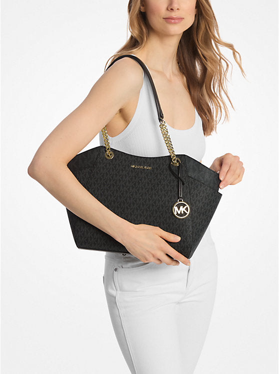 Jet Set Large Signature Logo Shoulder Bag