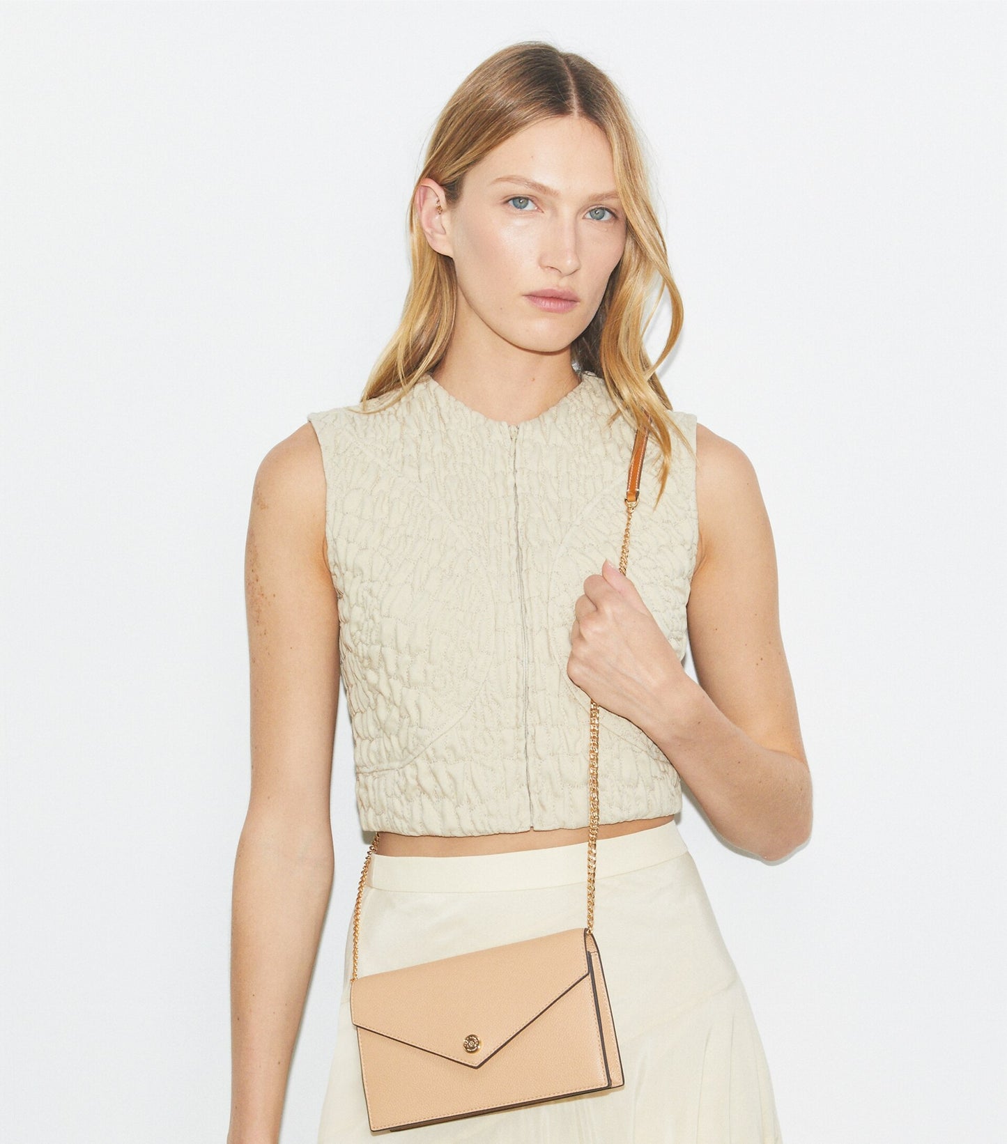 Pebble Envelope Chain Wallet